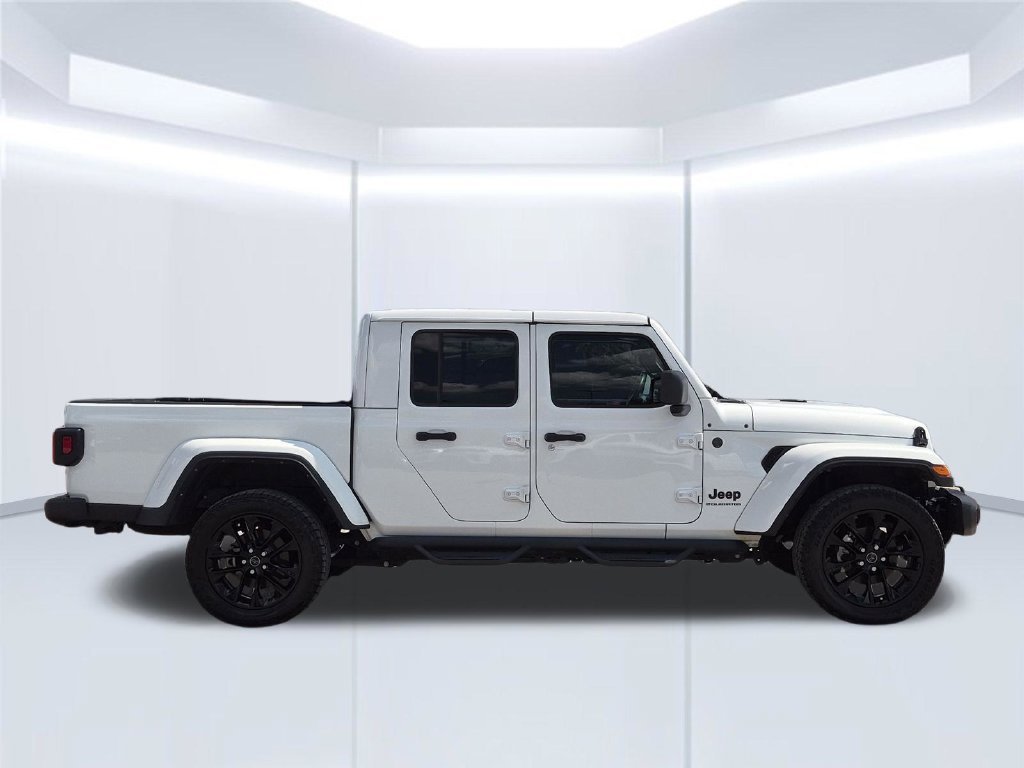 Used 2024 White Jeep Nighthawk image 7
