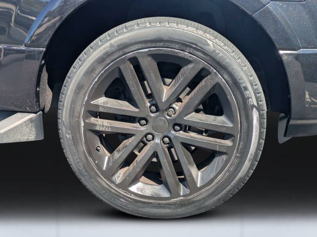 Used 2015 Black Ford XLT image 11