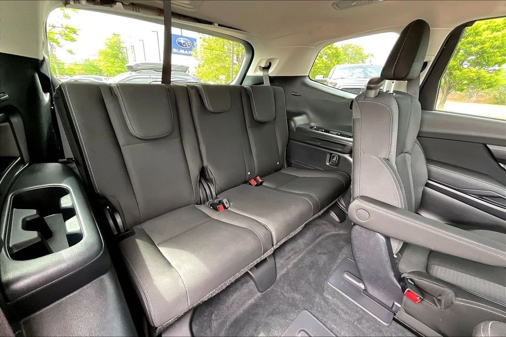 Used 2025 Blue Subaru Premium image 29