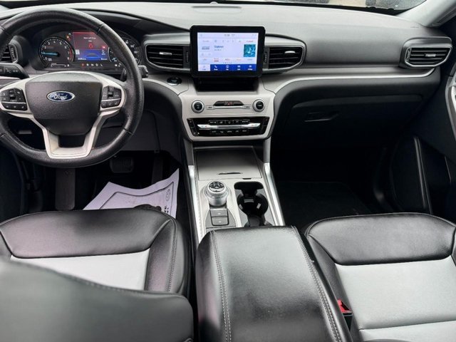Used 2023 Black Ford XLT image 14