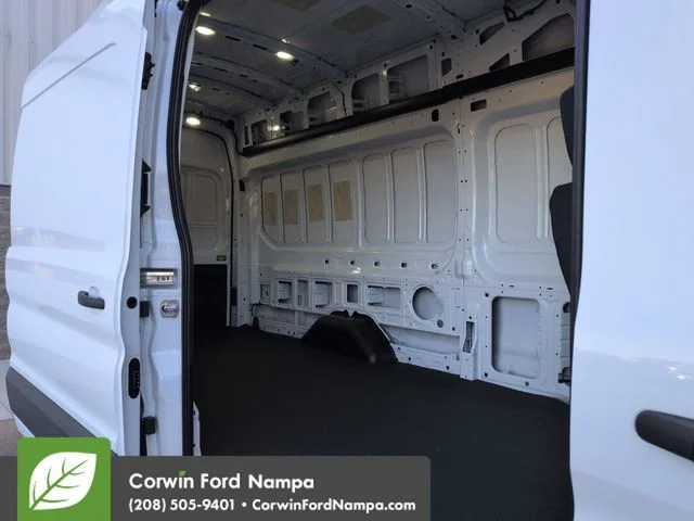 New 2026 Oxford White Ford Base image 22