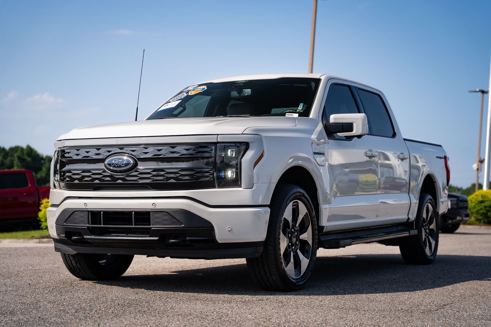 Certified Used 2022 White Ford Platinum image 3