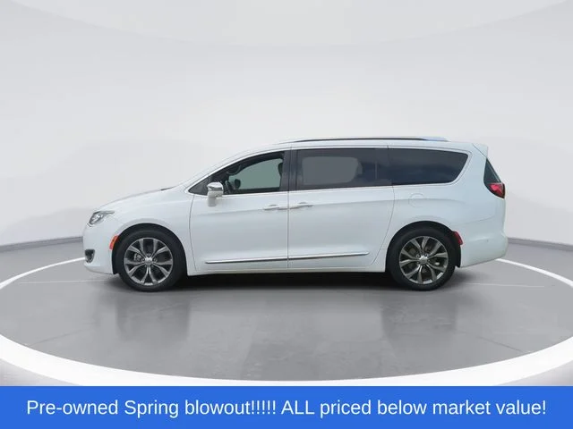 Used 2020 White Chrysler Limited image 5