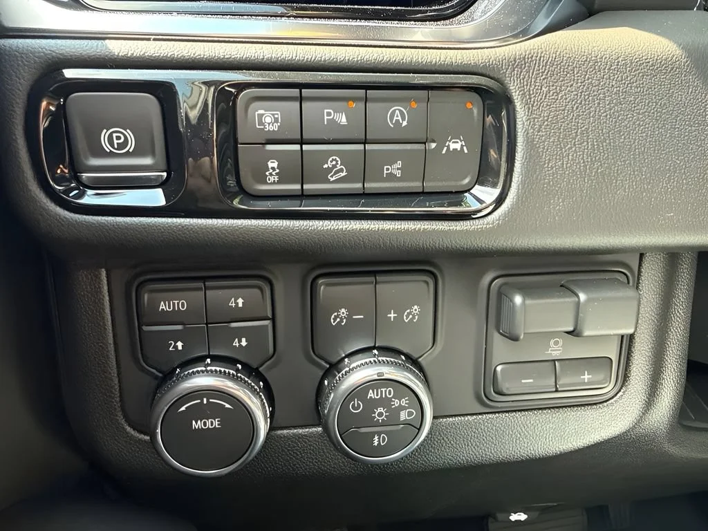 New 2026 Glacier White Tricoat GMC Denali image 28