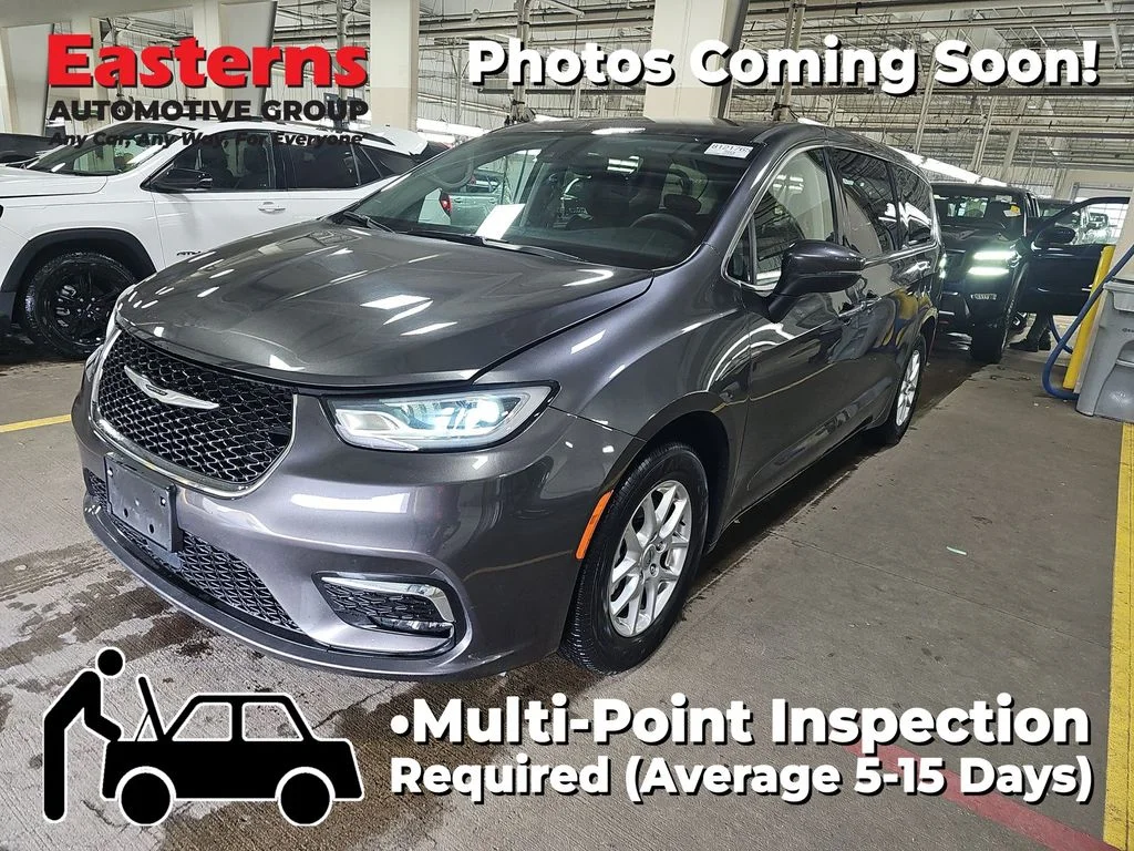 Used 2023 Gray Chrysler Touring L image 1