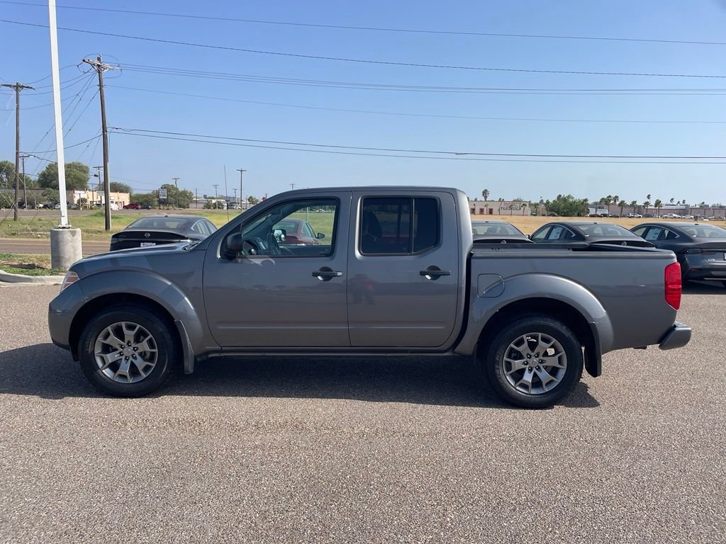 Used 2021 Gray Nissan SV image 4