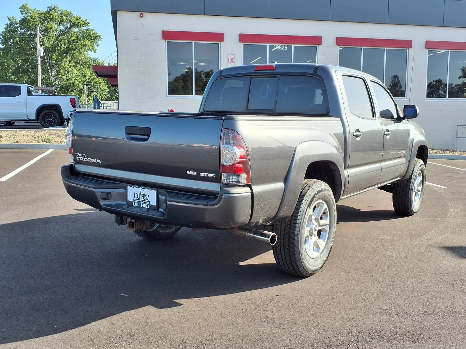 Used 2010 Silver Streak Mica Toyota  image 4