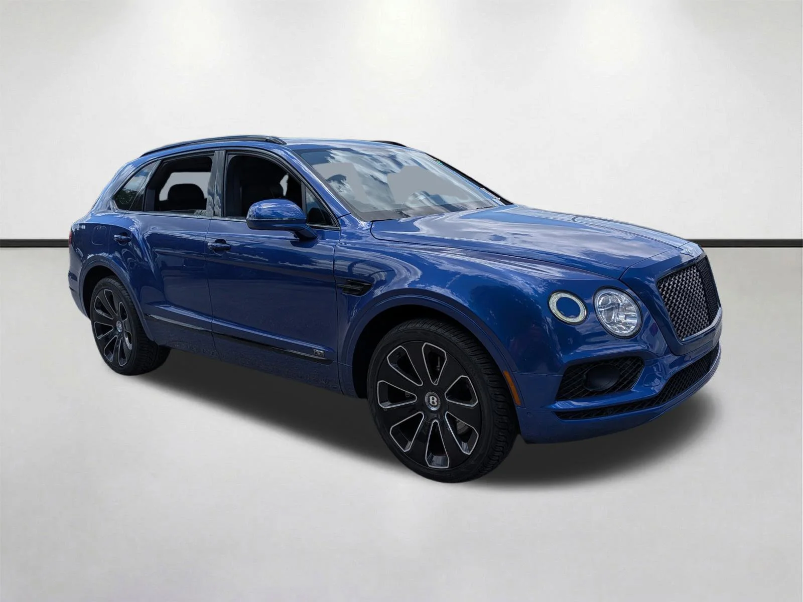 2020 Bentley Bentayga V8's photo