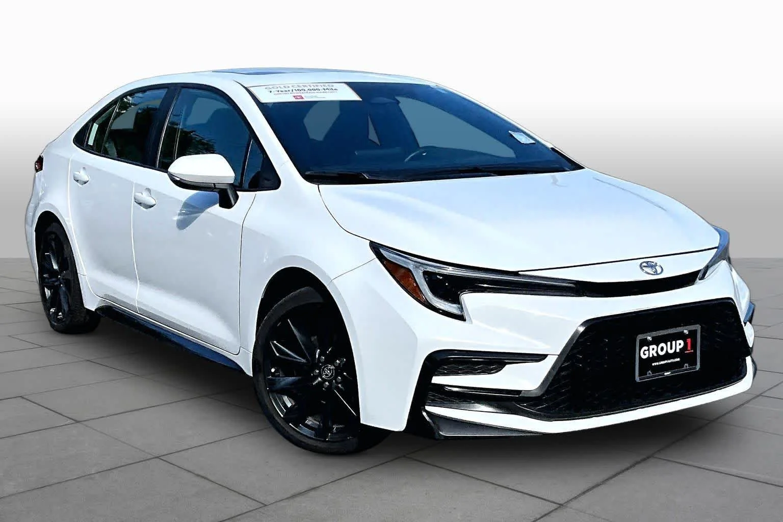 Certified Used 2024 Ice Cap Toyota SE image 3