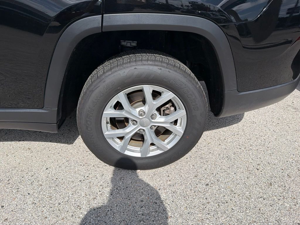 Used 2023 Black Jeep Limited image 4
