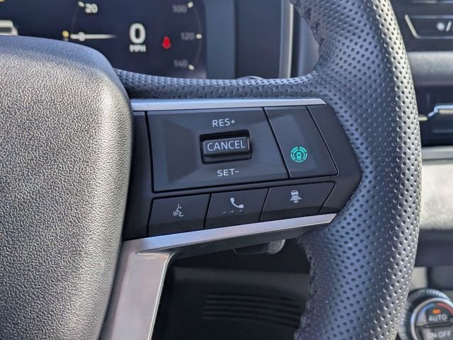 Used 2025 White Mitsubishi SE image 28