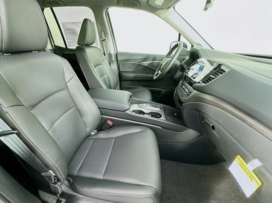 New 2026 Platinum White Pearl Honda RTL image 38