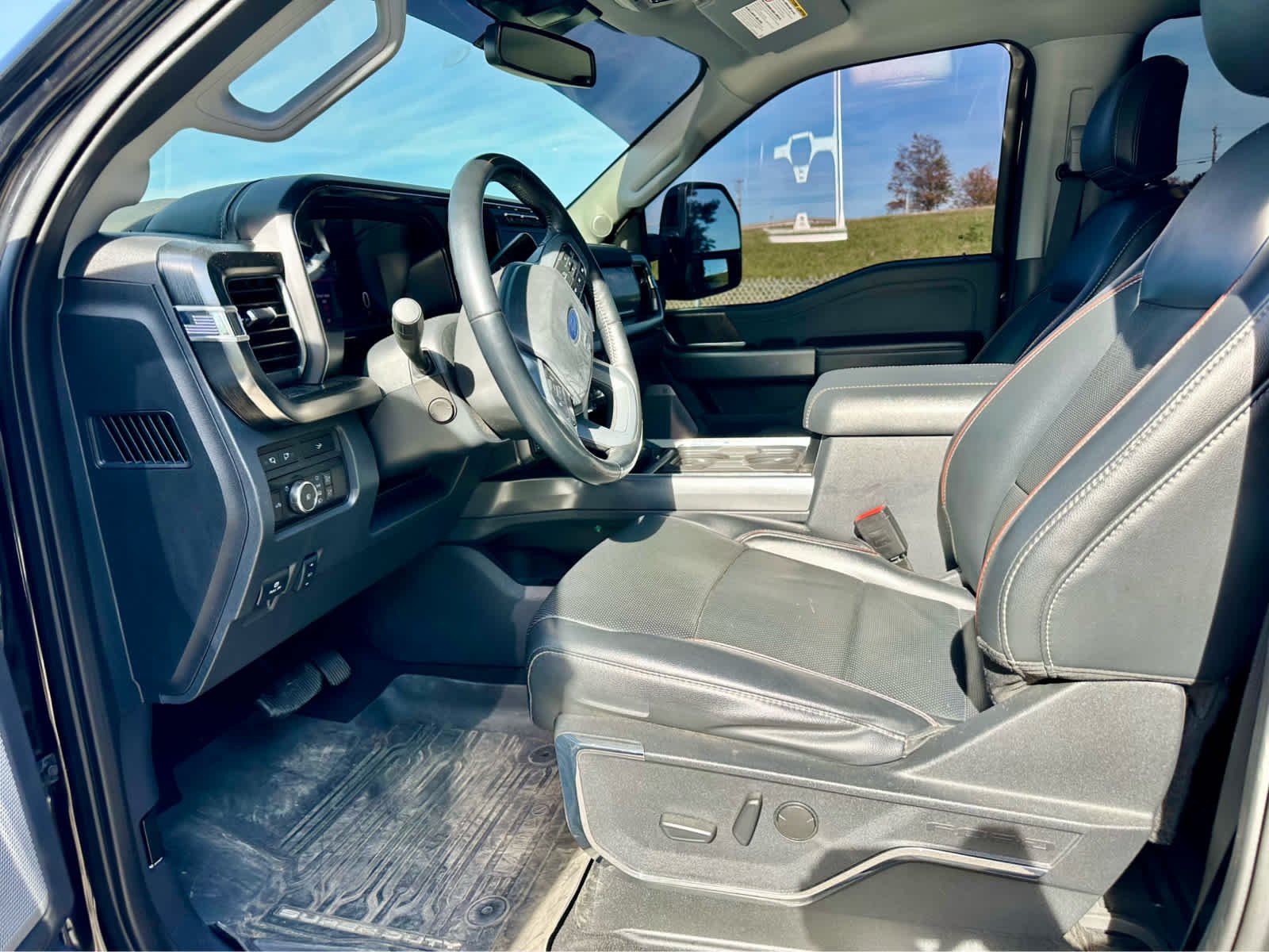 Used 2024 Agate Black Ford LARIAT image 11