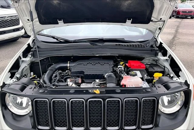 Used 2023 White Jeep Trailhawk image 28
