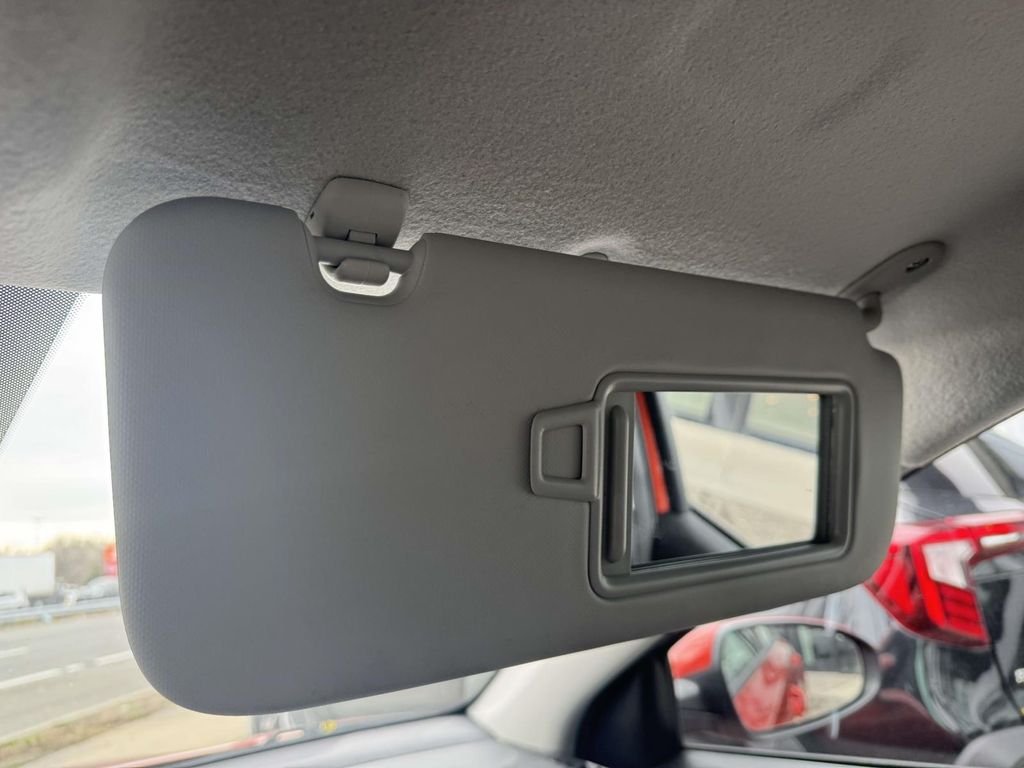Used 2023 Red Kia LXS image 29