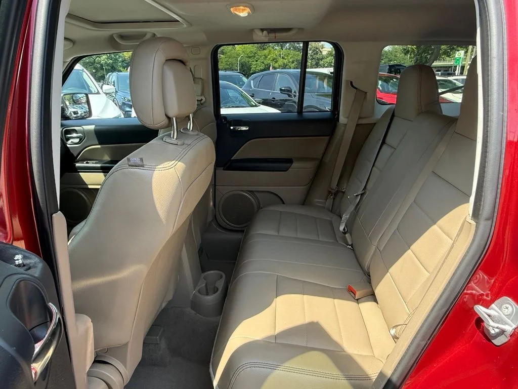 Used 2016 Deep Cherry Red Crystal Pearlcoat Jeep Latitude image 24