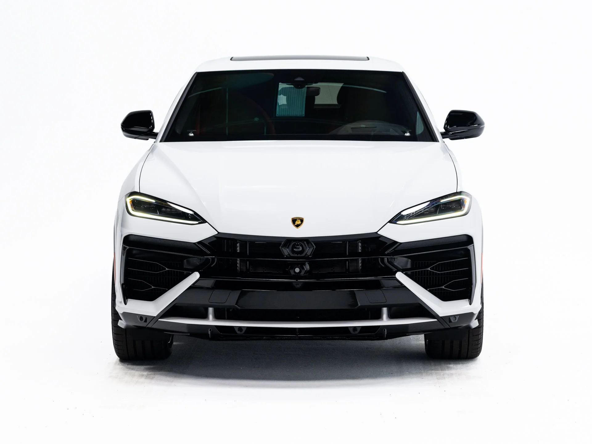 Used 2025  Lamborghini SE image 8