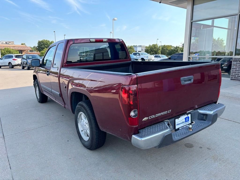 Used 2008 Deep Ruby Metallic Chevrolet LT RWD image 7