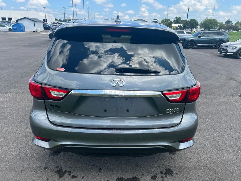 Used 2016 Graphite Shadow INFINITI Base image 4