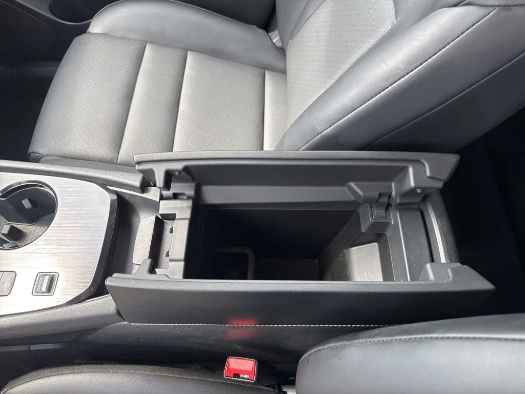 Used 2023 Gray Nissan SV image 40