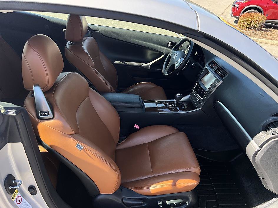 Used 2012 Mercury Metallic Lexus 250 C image 17