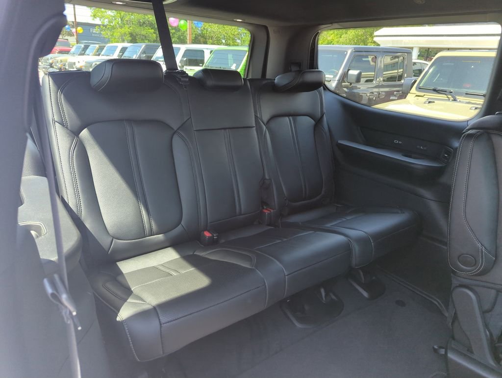 New 2026 Steel Blue Exterior Paint Jeep Limited Altitude image 34