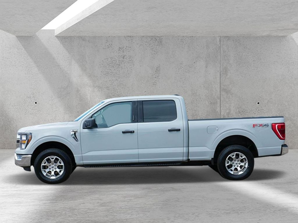 Used 2023 White Ford XLT image 5