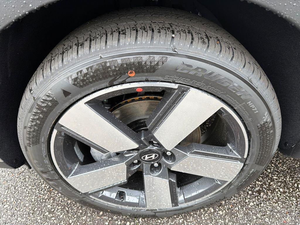 New 2026 Gray Hyundai Limited FWD image 11