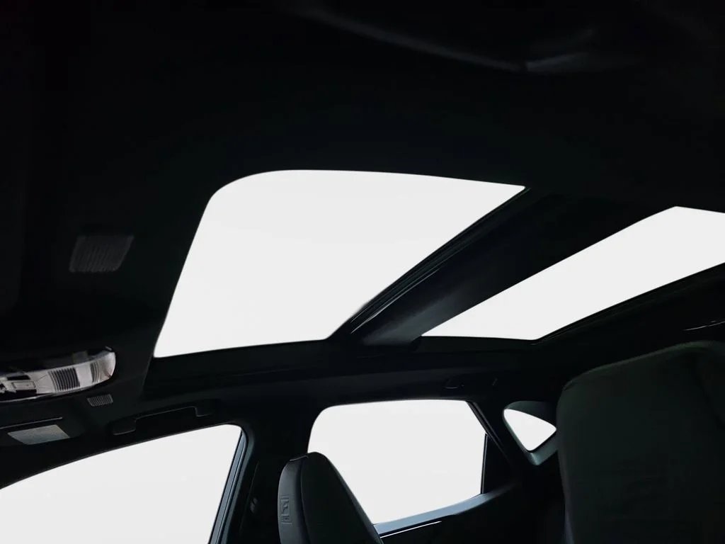 New 2026 Ultra White Lexus 350 F SPORT Handling image 28