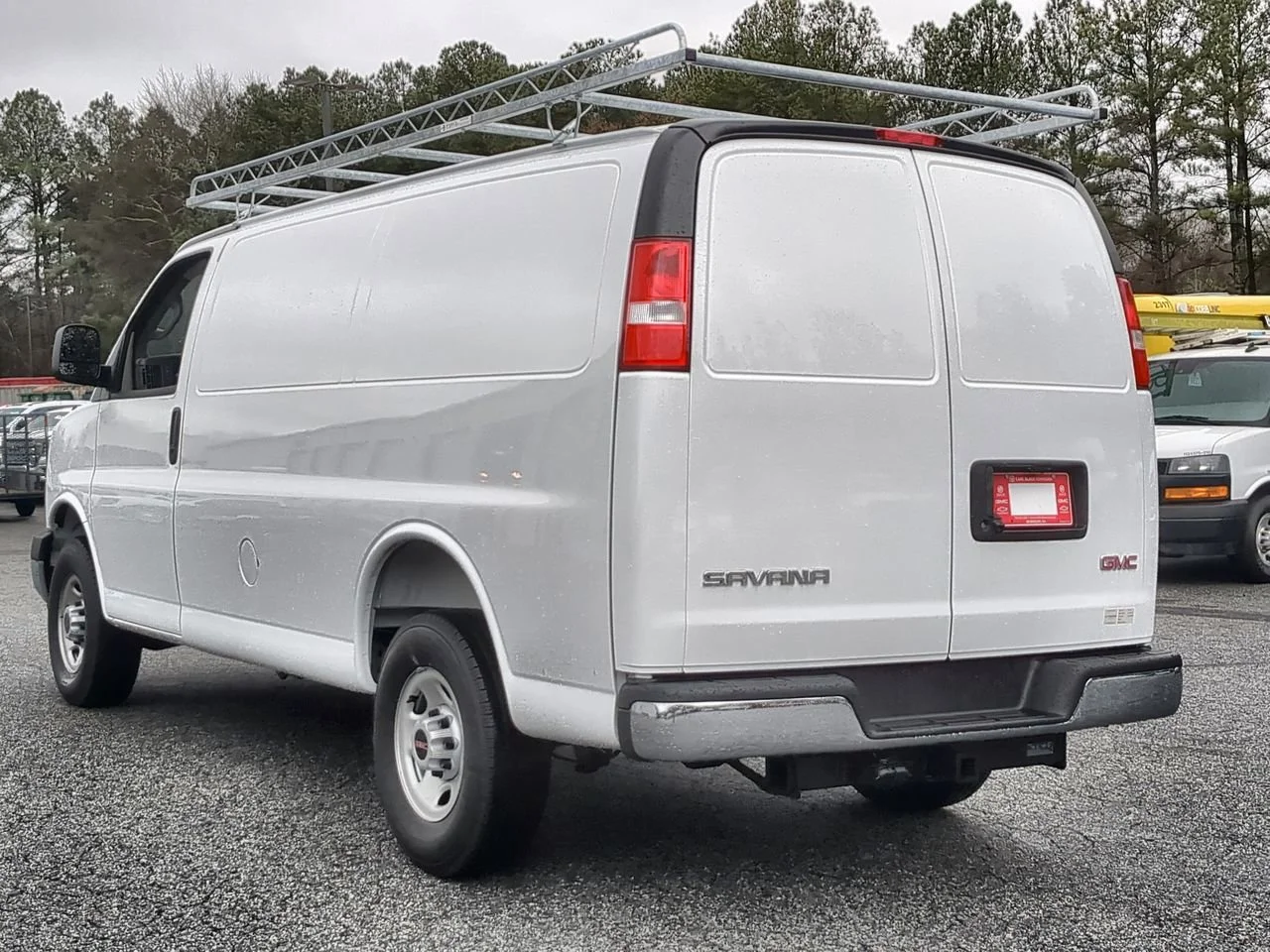 New 2025 Summit White GMC Work Van image 6