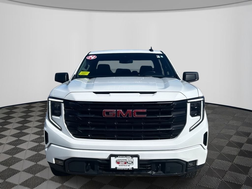 Used 2024 White GMC Elevation image 2