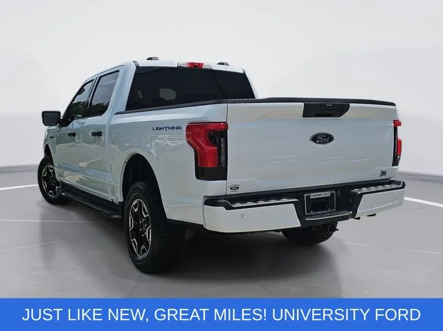 Used 2023 White Ford XLT image 5