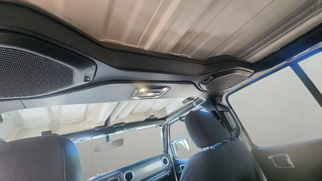 Used 2023 White Jeep Rubicon 4xe image 14
