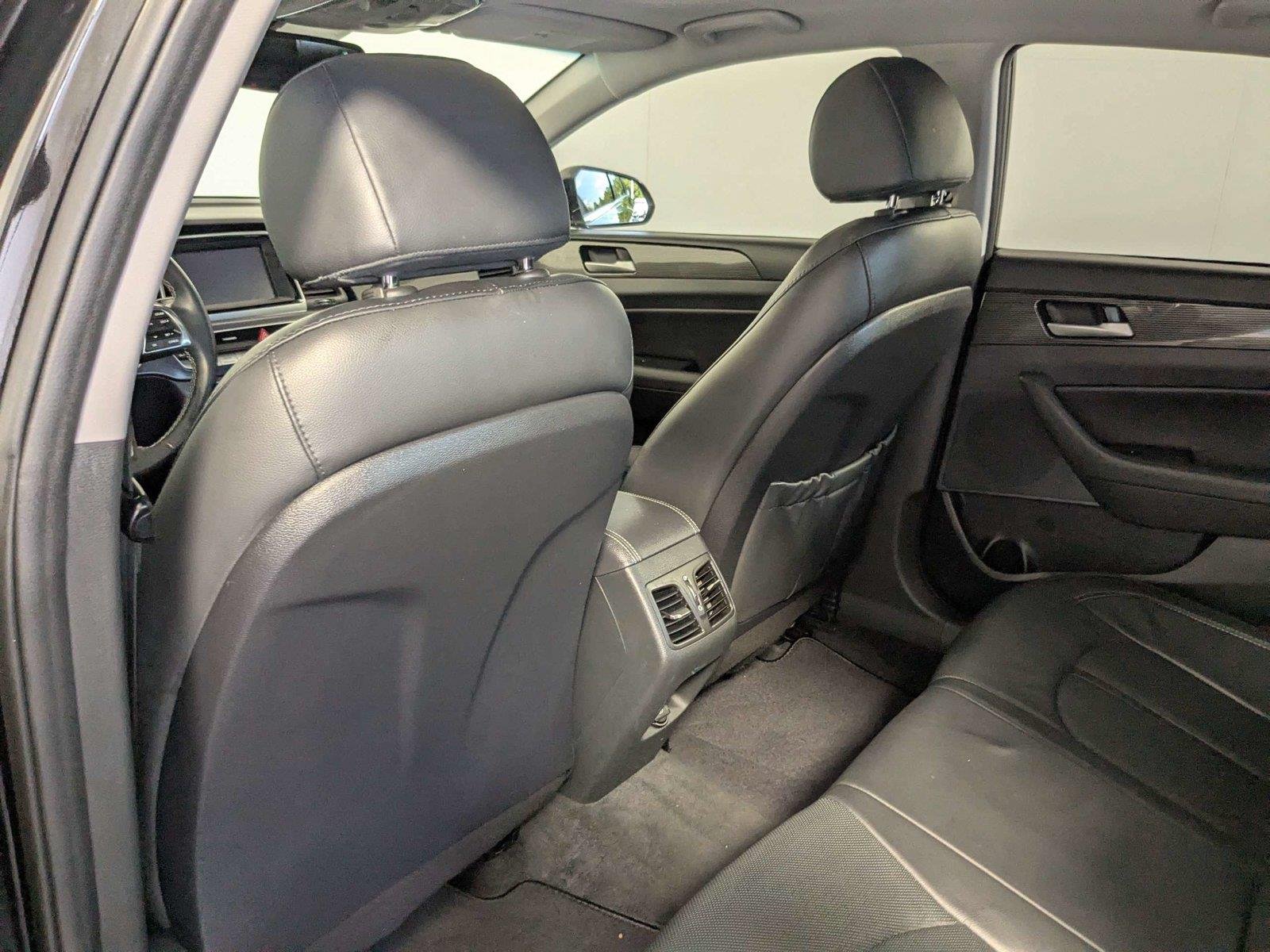 Used 2018 Phantom Black Hyundai Limited image 36