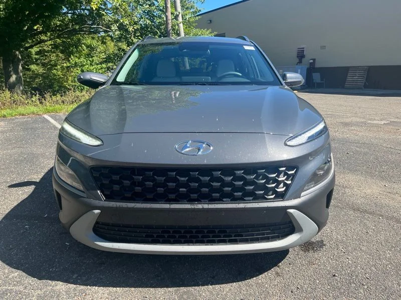 Used 2023 Gray Hyundai SEL image 2