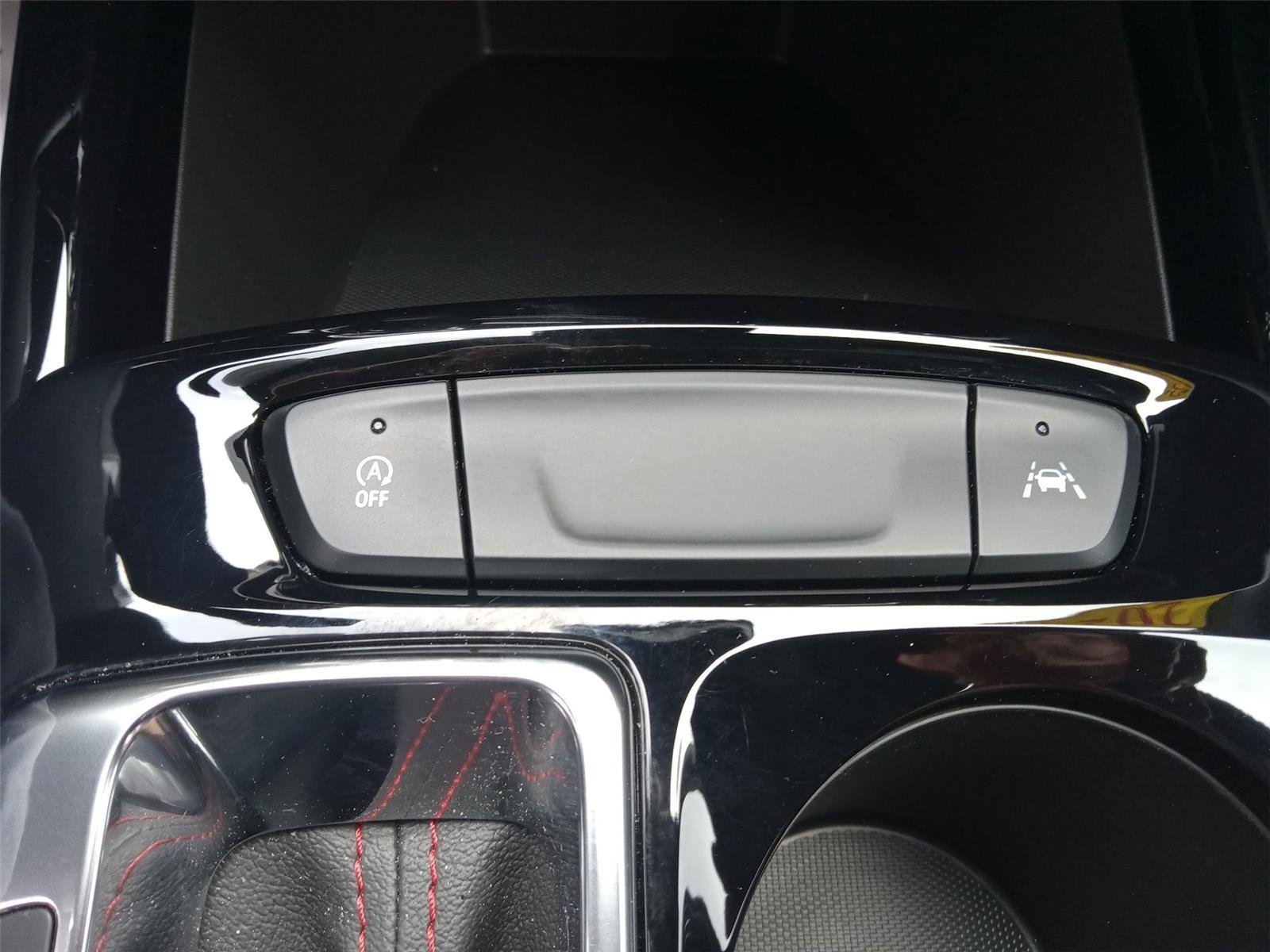 2025 Chevrolet Trax RS - Photo 24