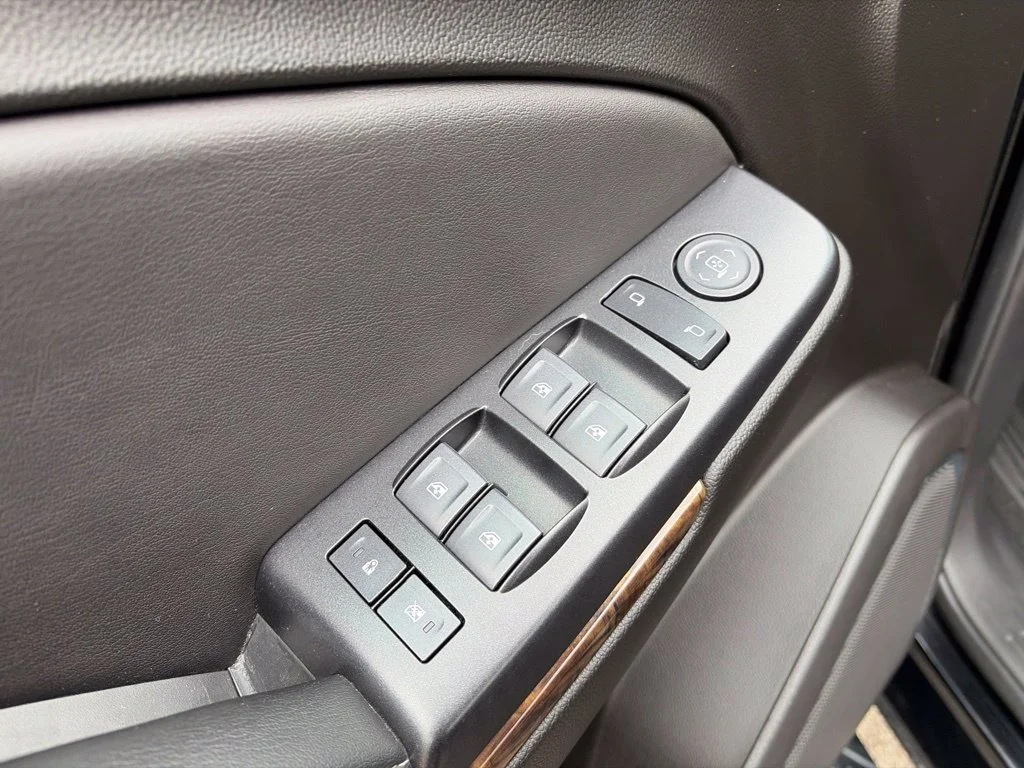 Used 2019 Black Chevrolet LS image 23