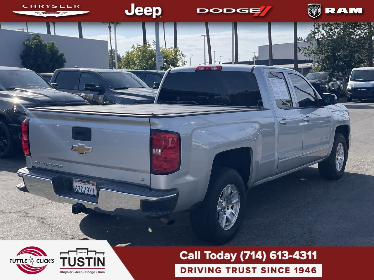Used 2015 Silver Ice Metallic Chevrolet LT image 9