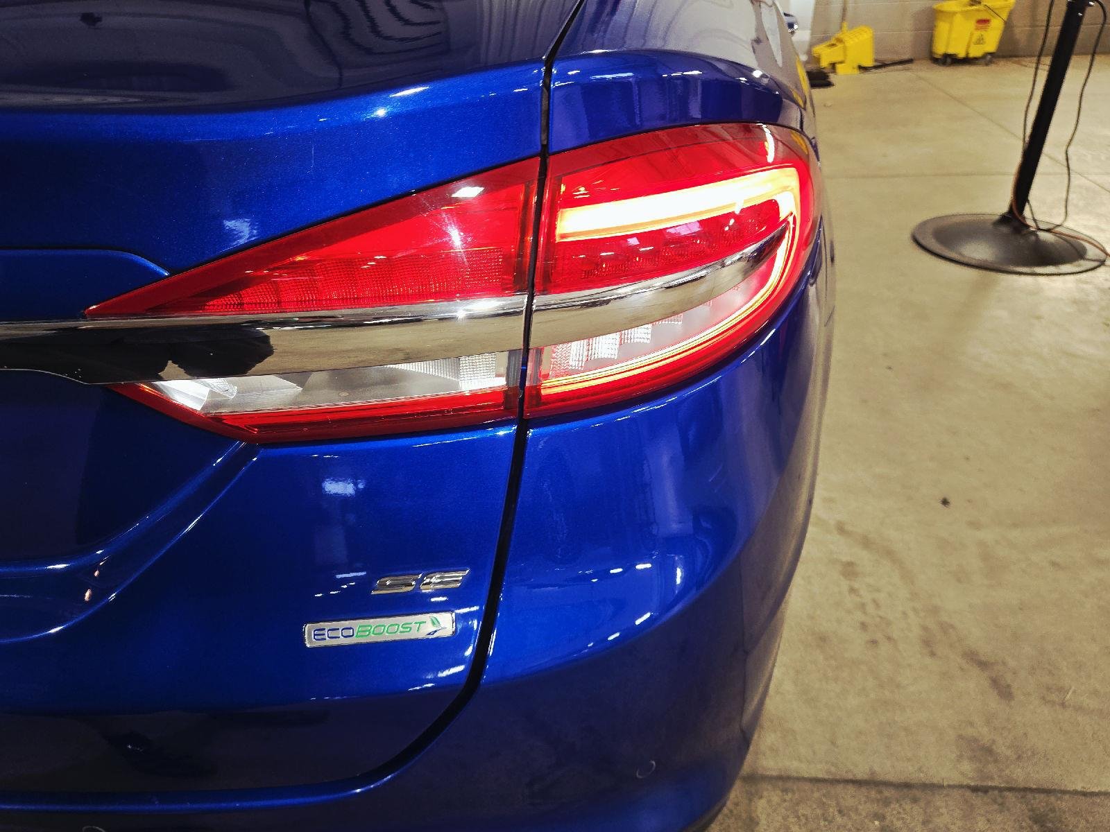 Used 2017 Lightning Blue Ford SE image 37