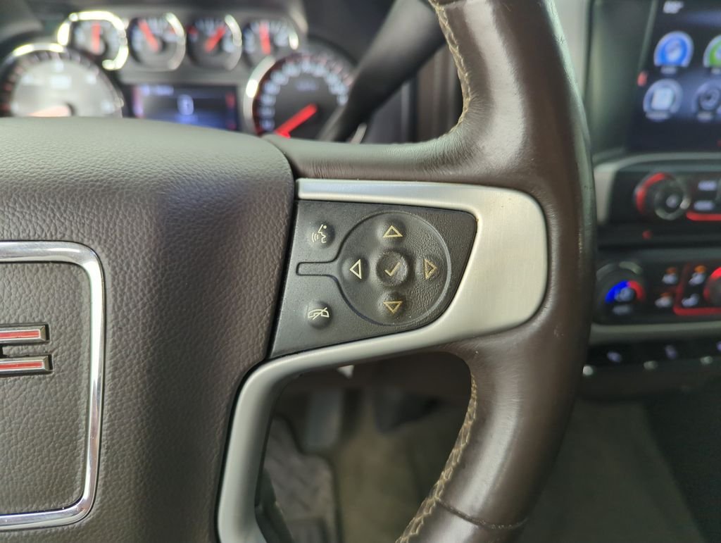 Used 2014 White GMC SLT image 22