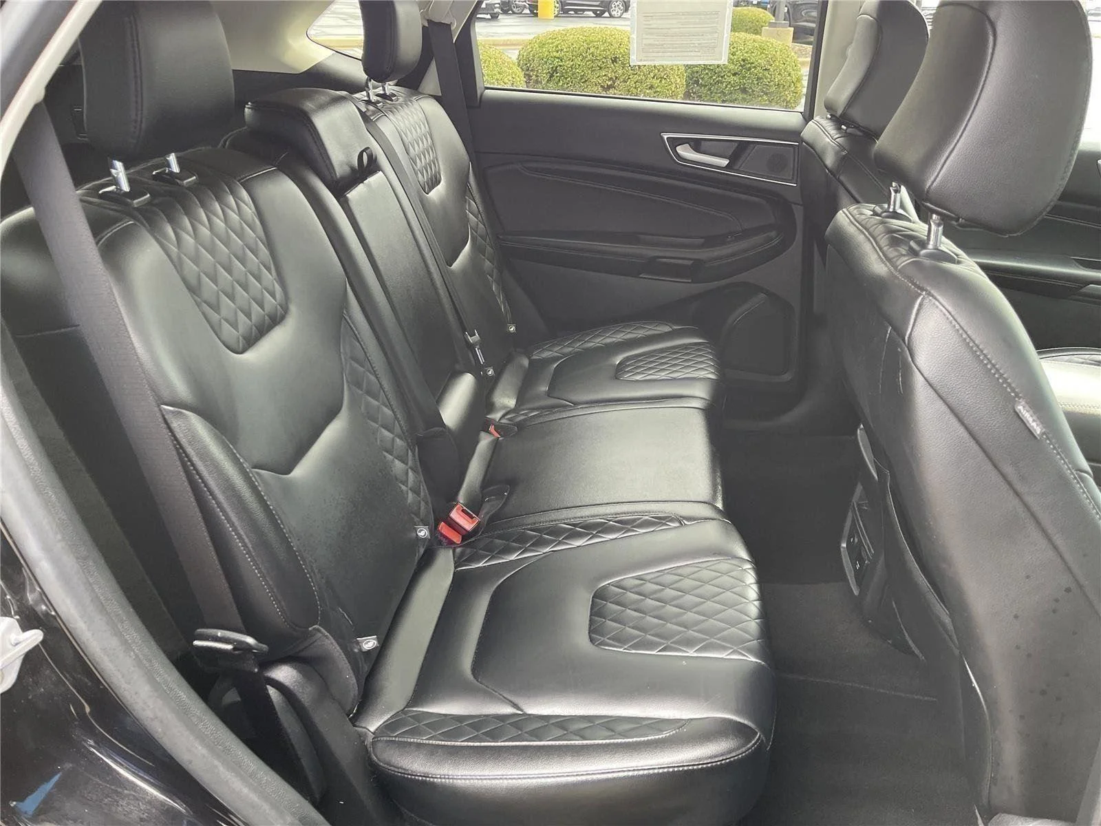 Used 2024 Agate Black Metallic Ford Titanium image 38