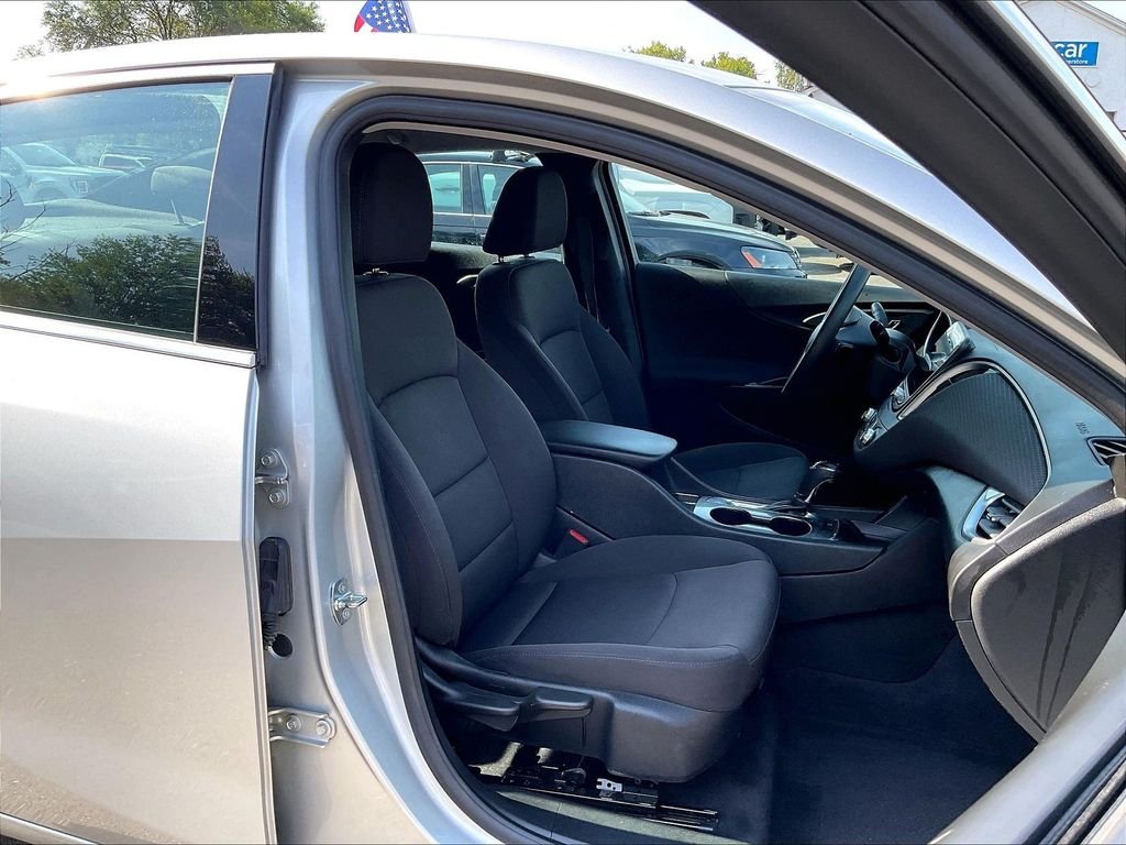 Used 2019 Silver Chevrolet LS image 11