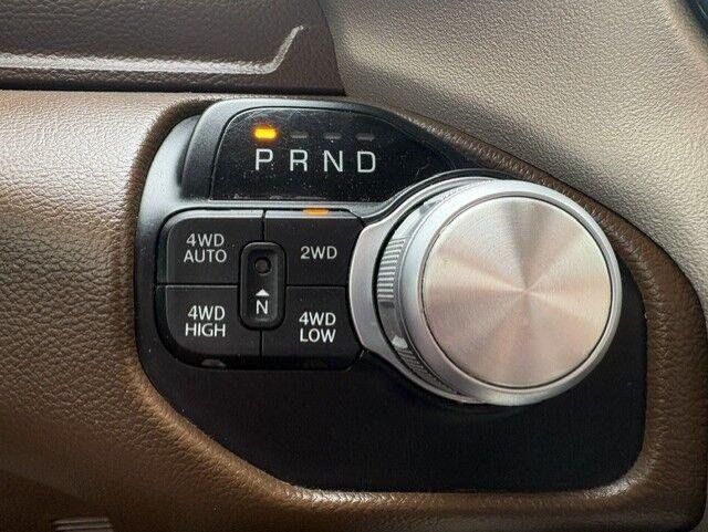 Used 2020 Diamond Black Crystal Pearlcoat Ram Laramie image 17