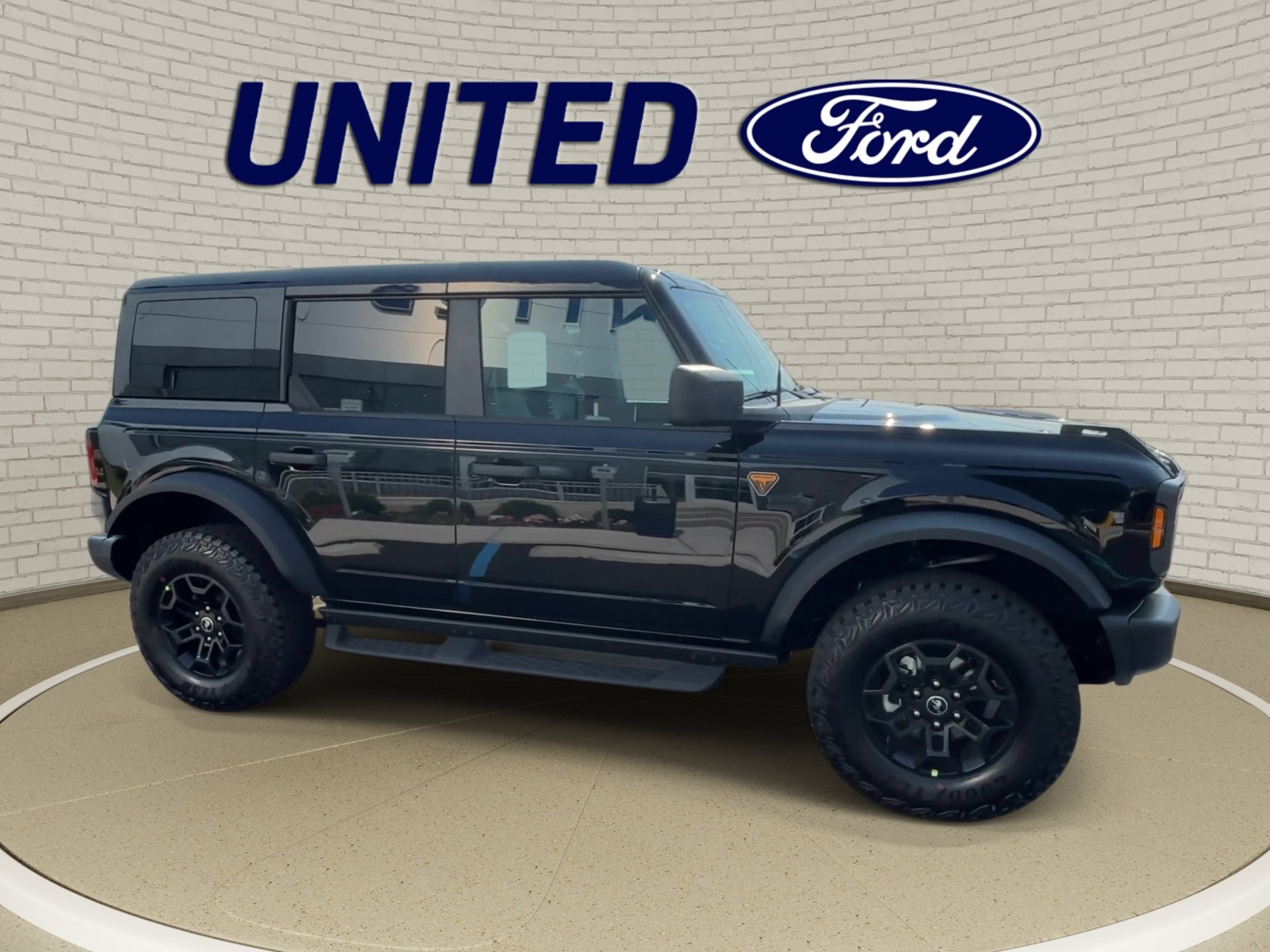New 2026 Shadow Black Ford Badlands® image 9