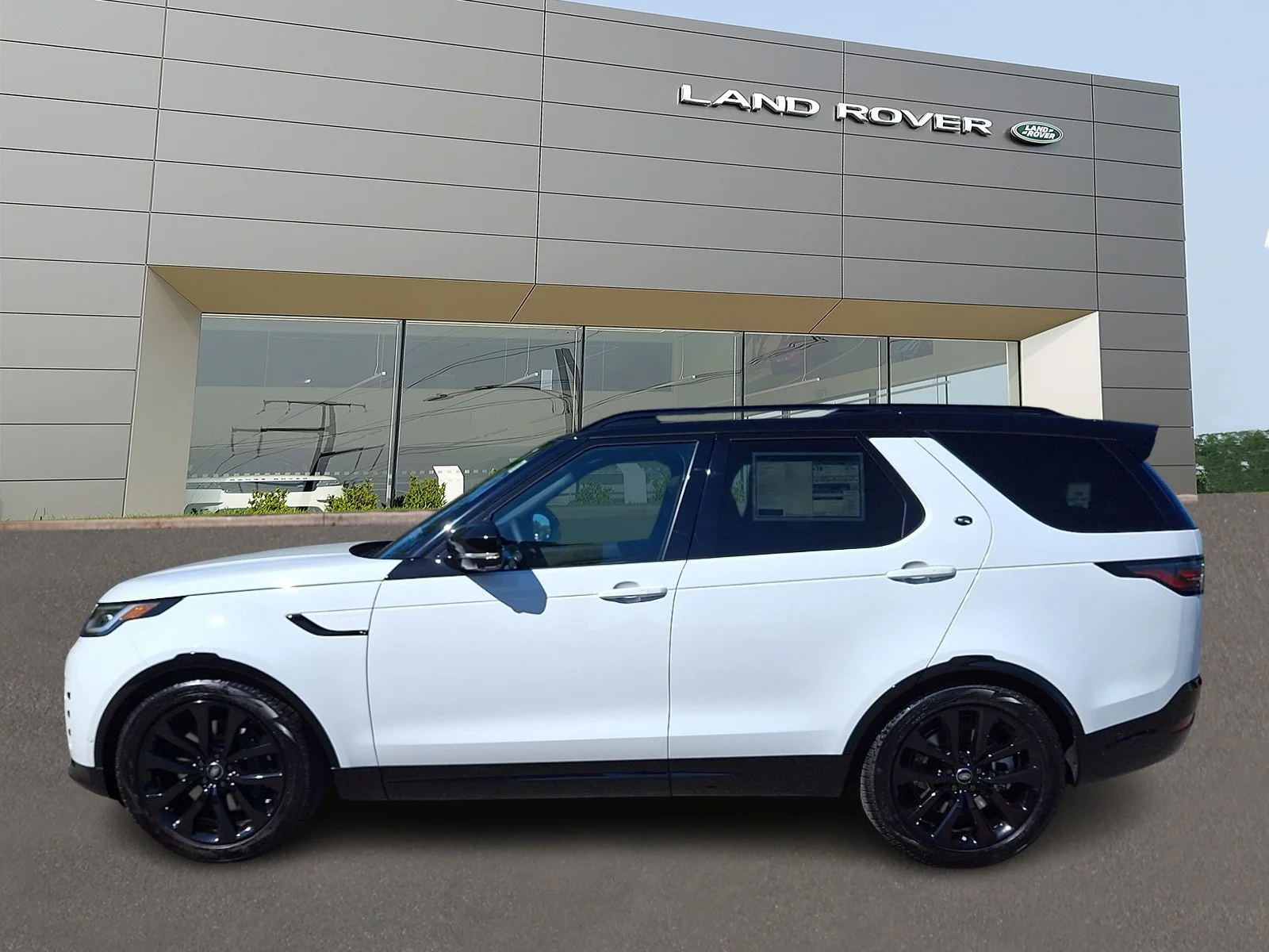 New 2026 Fuji White Land Rover Gemini Edition image 6