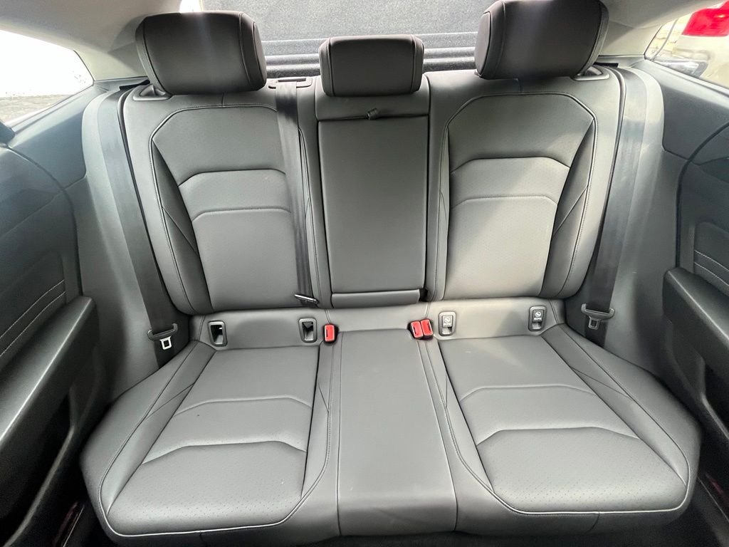 Used 2021 Gray Volkswagen 2.0T SE image 28