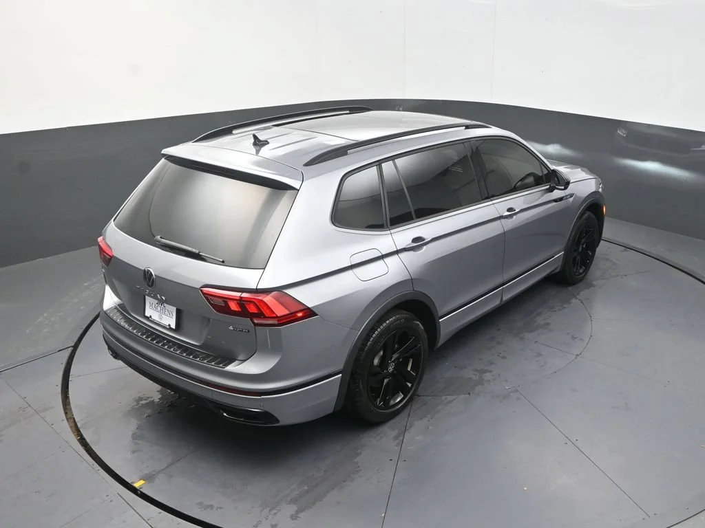 Used 2024  Volkswagen 2.0T SE R-Line Black image 21