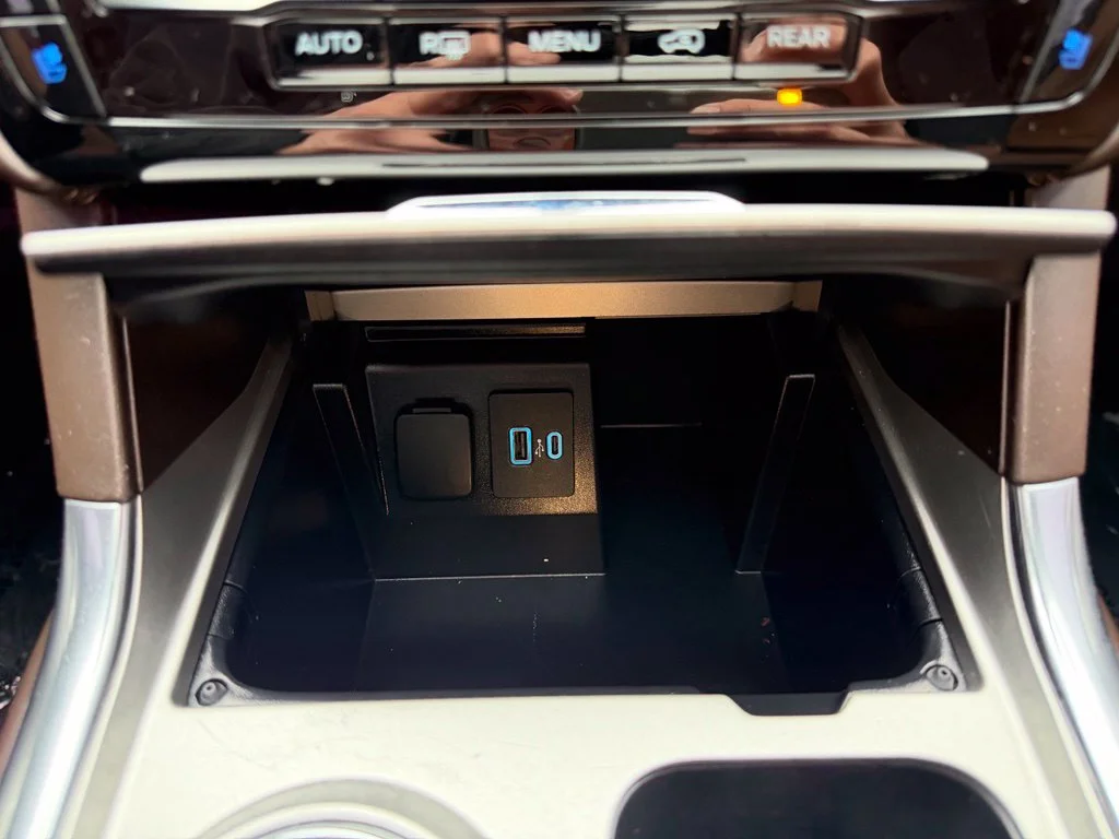 Used 2023 Star White Metallic Tri-Coat Ford King Ranch image 26