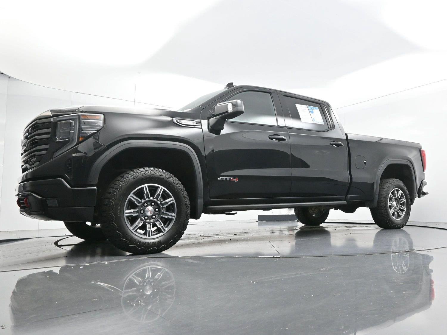Used 2024 Onyx Black GMC AT4 image 52