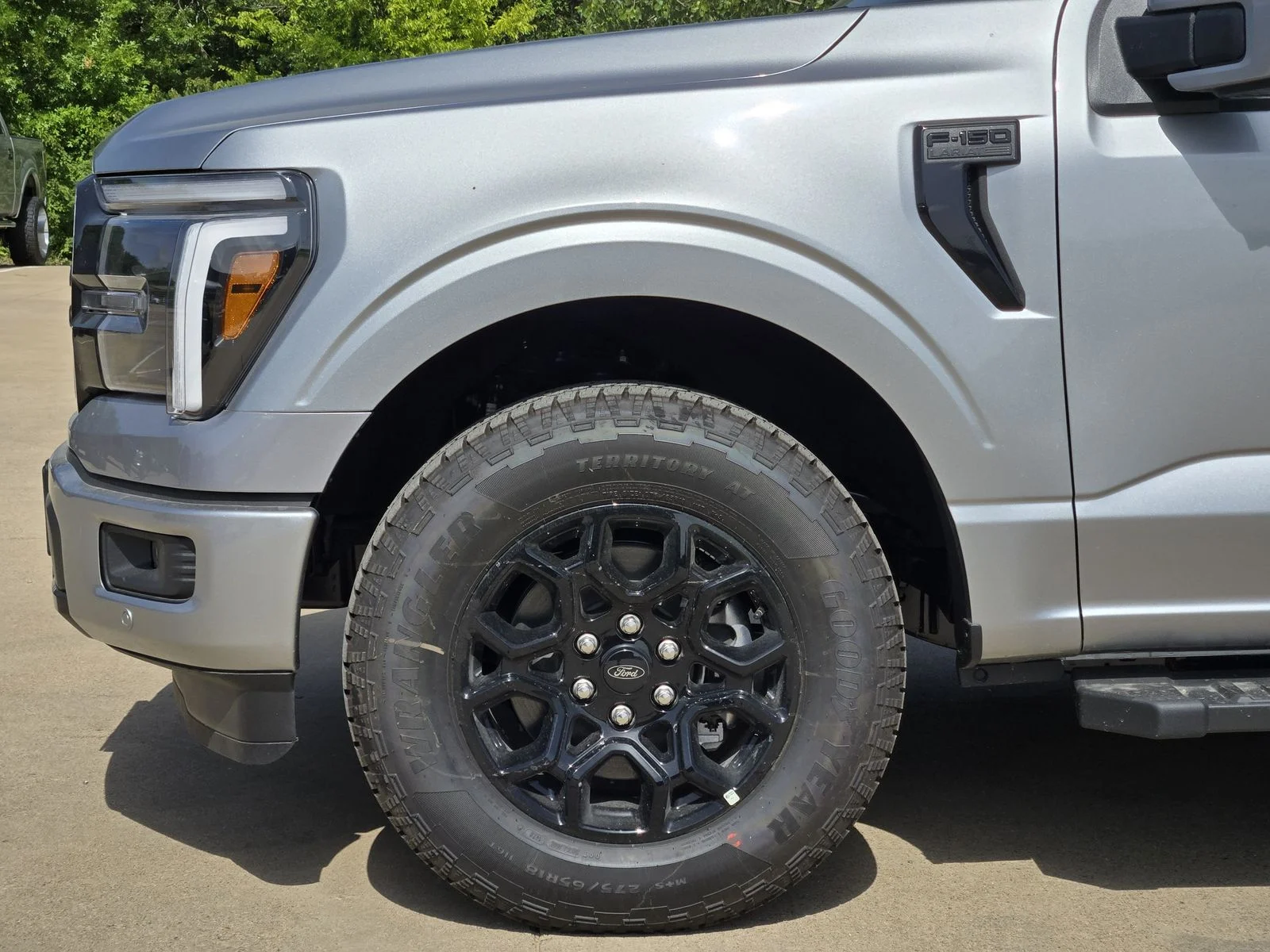 New 2026 Iconic Silver Metallic Ford Lariat® image 6